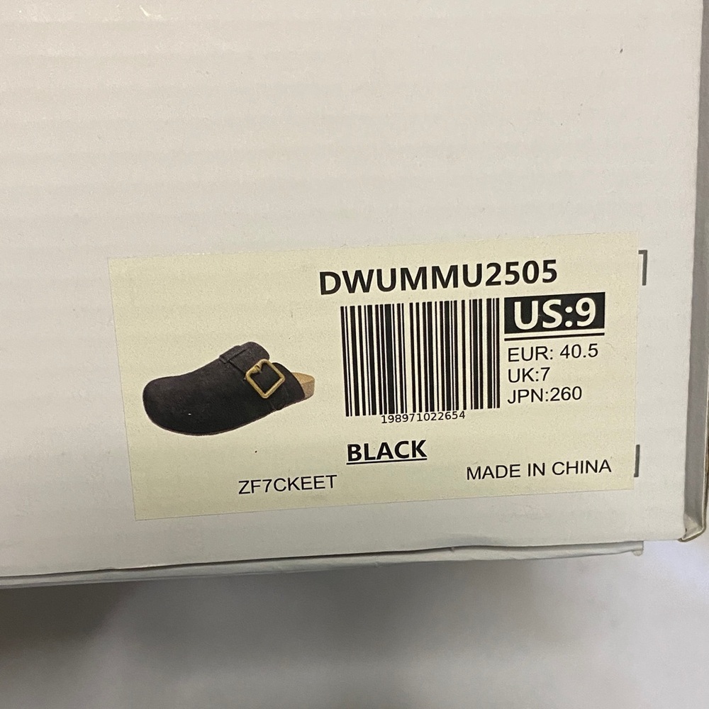 ⭐️ 3/$15 • 🆕 Dream Pairs• Black Mules• Gold Buckle - Picture 3 of 3